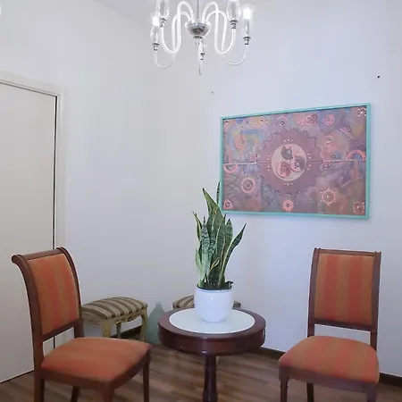 בית הארחה L.t. Savoia Palace בארי