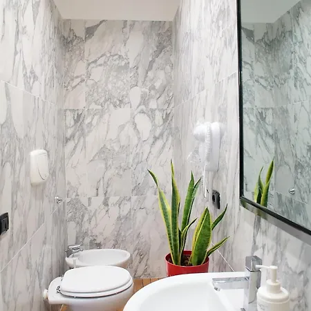 בית הארחה L.t. Savoia Palace בארי