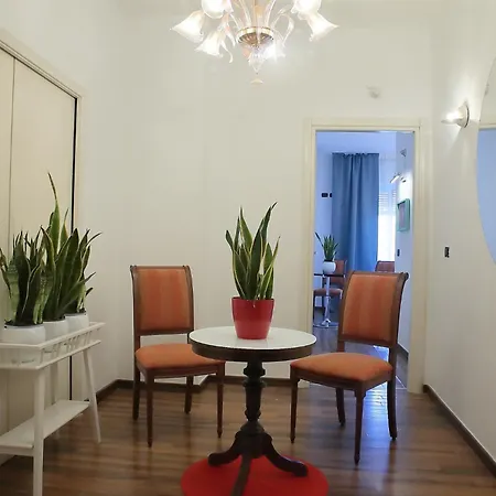 בית הארחה L.t. Savoia Palace בארי